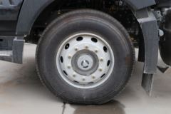 中国重汽 HOWO TX 290马力 4X2 9.52米LNG厢式载货车(国六)(ZZ5187XXYN711GF1L)