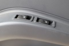 跃进 福运X500-33 143马力 4.2米单排仓栅式轻卡(SH5042CCYKFDCWZ4)
