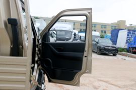 瑞帅F系&nbsp;载货车驾驶室                                               图片