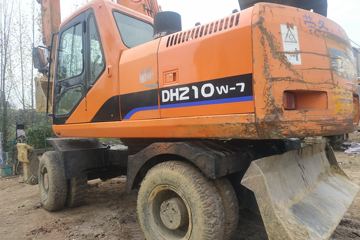 斗山 轮式挖掘机&nbsp;挖掘机外观图片