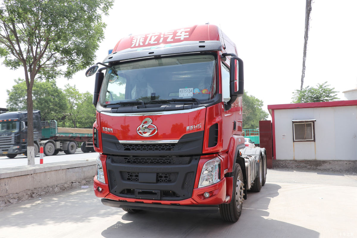 东风柳汽 乘龙H5重卡 400马力 6X4牵引车(液缓)