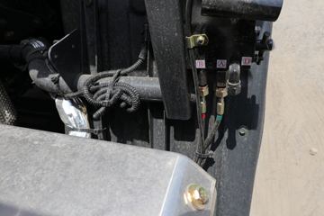 �������� ����H5�ؿ� 400���� 6X4 LNGǣ����(����)(LZ4250H5DM1)ͼƬ