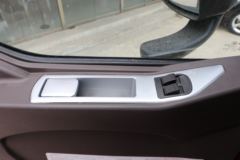 东风柳汽 乘龙H5重卡 430马力 6X4牵引车(法士特12JSD200TA-B)(LZ4251H5DB)