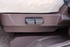 东风柳汽 乘龙H5重卡 430马力 6X4牵引车(法士特12JSD200TA-B)(LZ4251H5DB)