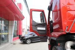 东风柳汽 乘龙H5重卡 430马力 6X4牵引车(法士特12JSD200TA-B)(LZ4251H5DB)