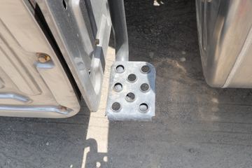 �������� ����H5�ؿ� 400���� 6X4ǣ����(ƽ��)ͼƬ