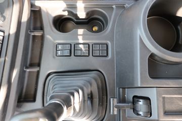  ŷETX 6ϵؿ Խ 400 6X4ǣ(߶)(BJ4253SNFKB-AC)ͼƬ