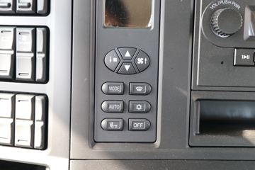  ŷETX 6ϵؿ Խ 400 6X4ǣ(߶)(BJ4253SNFKB-AC)ͼƬ