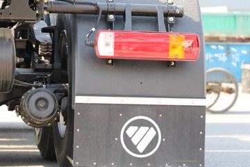  ŷETX 6ϵؿ Խ 400 6X4ǣ(߶)(BJ4253SNFKB-AC)ͼƬ