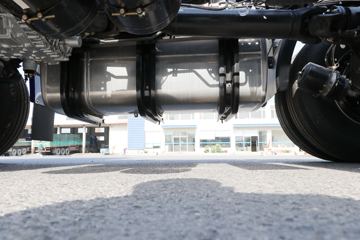  ŷETX 6ϵؿ Խ 400 6X4ǣ(߶)(BJ4253SNFKB-AC)ͼƬ