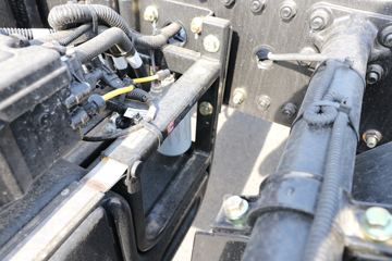  ŷETX 6ϵؿ Խ 400 6X4ǣ(߶)(BJ4253SNFKB-AC)ͼƬ