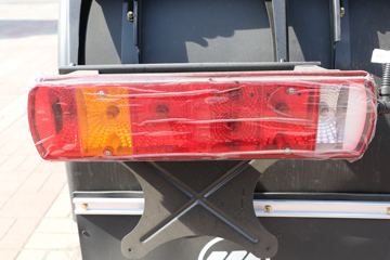  ŷGTL 6ϵؿ Խ 460 6X4 AMTԶǣ(BJ4259SNFKB-AA)ͼƬ