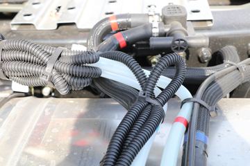  ŷGTL 6ϵؿ Խ 460 6X4 AMTԶǣ(BJ4259SNFKB-AA)ͼƬ