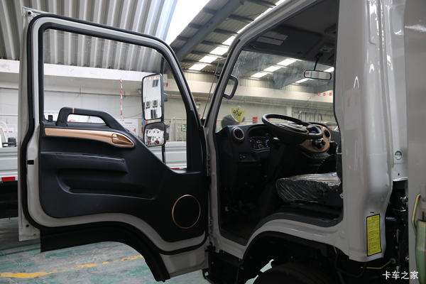 �ն�����Ϊ�������Ͽͻ�����������J5�³�ֱ��5000Ԫ��