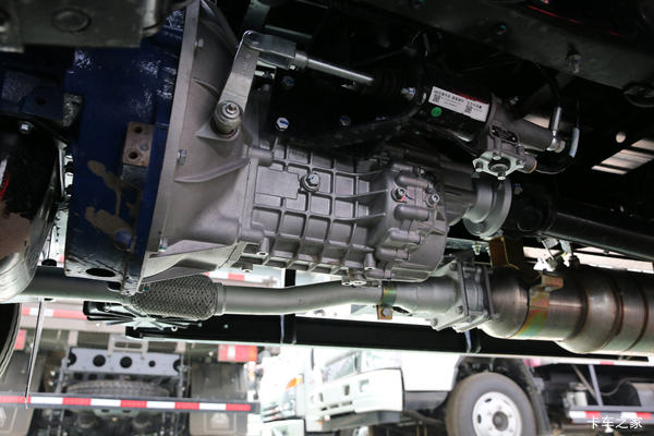 �ն�������˾�տ��ڴ�٣�����������������ֱ��5000Ԫ��