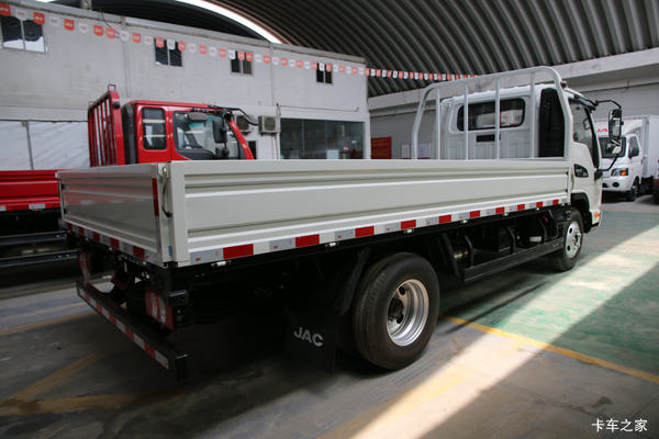 8���տ��ڣ��ն�������������J5ֱ��5000Ԫ��