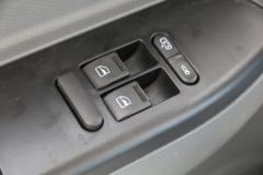 陕汽轻卡 德龙K3000 轻载版 舒适型 110马力 4.18米单排厢式轻卡(YTQ5040XXYJG331) 陕汽轻卡 德龙K3000 轻载版 舒适型 110马力 4.18米单排厢式轻卡(YTQ5040XXYJG331)