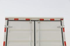 陕汽轻卡 德龙K3000 轻载版 舒适型 110马力 4.18米单排厢式轻卡(YTQ5040XXYJG331) 陕汽轻卡 德龙K3000 轻载版 舒适型 110马力 4.18米单排厢式轻卡(YTQ5040XXYJG331)