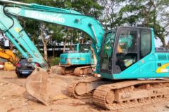山河智能 SWE150LC小型履带式挖掘机