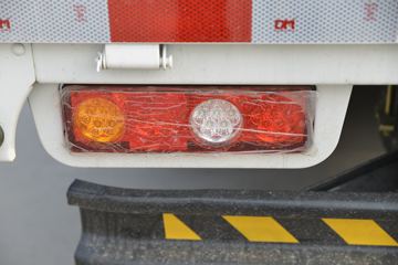 ���� ��X3 102���� 3.98�׵�������΢��(KMC1043H31D5)ͼƬ