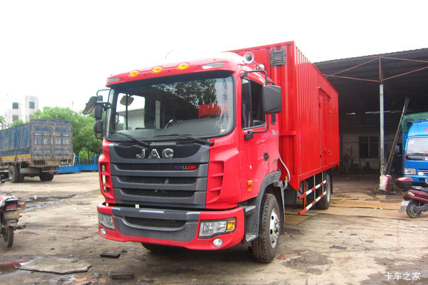 江淮 格尔发K3L中卡 170马力 4X2 7.77米厢式载货车(速比:4.33)(HFC5161XXYP3K1A57S2V)