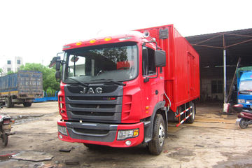 江淮 格尔发K3L中卡 170马力 4X2 7.77米厢式载货车(速比:4.33)