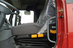 福田 欧曼 336马力 6X4 平板运输车(神狐牌)(HLQ5251TPBB)