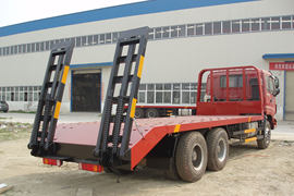 福田欧曼底盘&nbsp;平板运输车外观图片