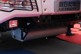 联合U系&nbsp;液化气体运输车底盘图片