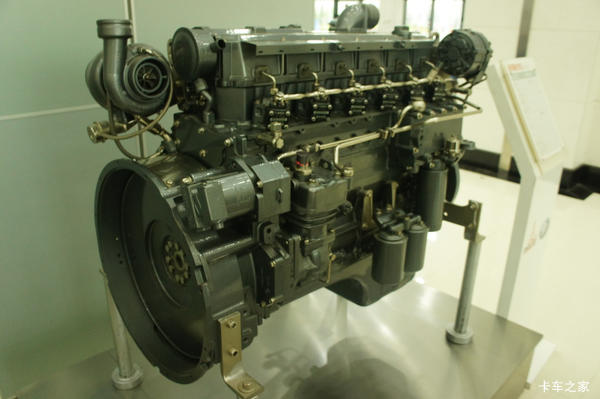 大柴BF6M1013-26 260马力 7.15L 国三 柴油发动机