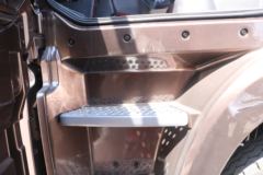 青岛解放 JH6 领航版 290马力 6X2 7.7米冷藏车