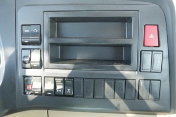 �й����� HOWO TX�ؿ� 400���� 8X4 7.8����ж��ͼƬ