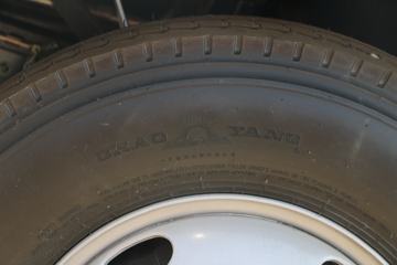 ���� �������� 131���� 4X2 4.08����س�(BJ5048XLC-F3)ͼƬ