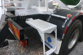 一汽解放底盘&nbsp;混凝土搅拌车上装                                                图片