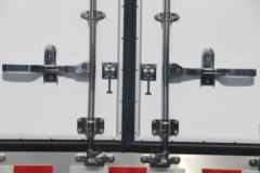 中国重汽 HOWO T7H重卡 440马力 8X4 9.33米冷藏车(宏昌天马牌)(HCL5317XLCZZ6)