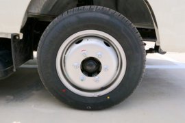 福田祥菱底盘&nbsp;吸污/吸粪车底盘图片