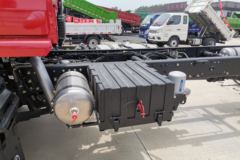 陕汽重卡 德龙L3000 旗舰版 220马力 4X2 6.75米厢式载货车(SX5180XXYLA5012)