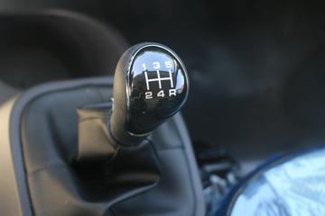 ���� ����M1 ������ 1.6L 122���� ���� 3.05�׵�����������ʽ΢��(����)(BJ5031XYK4JV3-01)ͼƬ