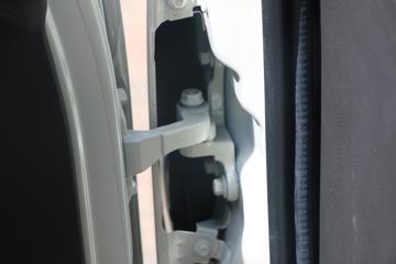 ���� ����M1 ������ 1.6L 122���� ���� 3.05�׵�����������ʽ΢��(����)(BJ5031XYK4JV3-01)ͼƬ