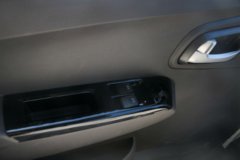 福田 祥菱M1 舒适型 1.6L 122马力 汽油 3.05米单排翼开启厢式微卡(国六)(BJ5031XYK4JV3-01)