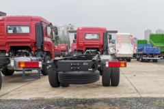 陕汽重卡 德龙L3000 旗舰版 245马力 6X2 9.5米仓栅式载货车(SX5250CCYLA9)