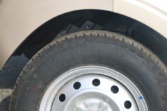 五菱 宏光V 2019款 劲取版 99马力 汽油 1.5L厢式运输车(国六)