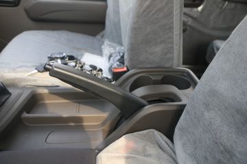 ���� �ٹ��¿� 1.8L 125���� ���� 2.45��˫������΢��(����)(LZW1028ST6)ͼƬ