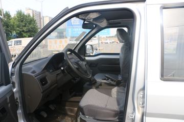 ���� �ٹ��¿� 1.8L 125���� ���� 2.45��˫������΢��(����)(LZW1028ST6)ͼƬ