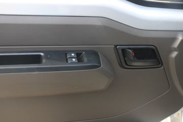 ���� �ٹ��¿� 1.8L 125���� ���� 2.45��˫������΢��(����)(LZW1028ST6)ͼƬ