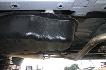 ���� �ٹ��¿� 1.8L 125���� ���� 2.45��˫������΢��(����)(LZW1028ST6)ͼƬ