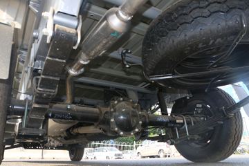 ���� �ٹ��¿� 1.8L 125���� ���� 2.45��˫������΢��(����)(LZW1028ST6)ͼƬ