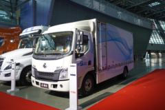 东风柳汽 乘龙L3 9.4T 4X2 单排氢燃料电动厢式载货车(LZ5090XXYL3AZFCEV101)