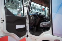 东风柳汽 乘龙L3 9.4T 4X2 单排氢燃料电动厢式载货车(LZ5090XXYL3AZFCEV101)