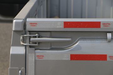 ���� �ٹ��¿� 1.8L 125���� ���� 2.45��˫������΢��(����)(LZW1028ST6)ͼƬ